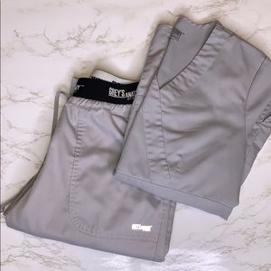 Grey’s Anatomy scrubs
